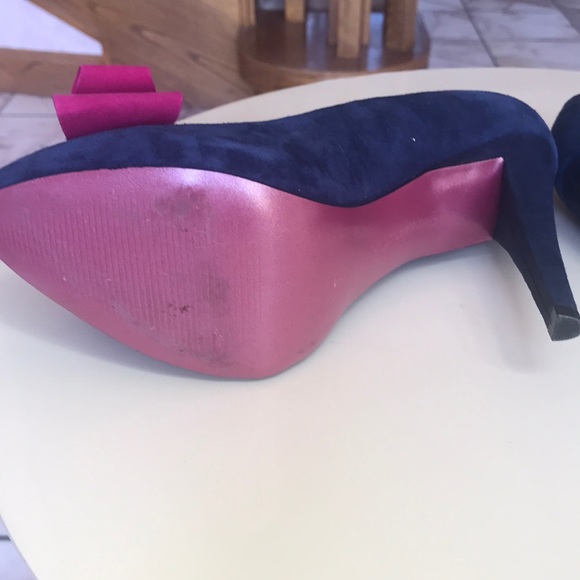 Paris Hilton ‘Amelie’ Suede Heels - Picture 7 of 7